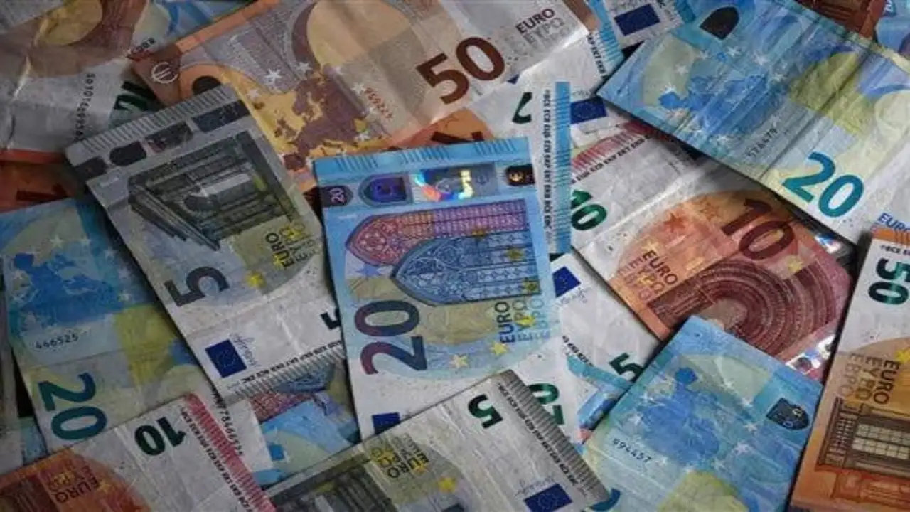 تغيرات سعر اليورو أمام الجنيه المصري في ختام تعاملات بنوك مصر اليوم